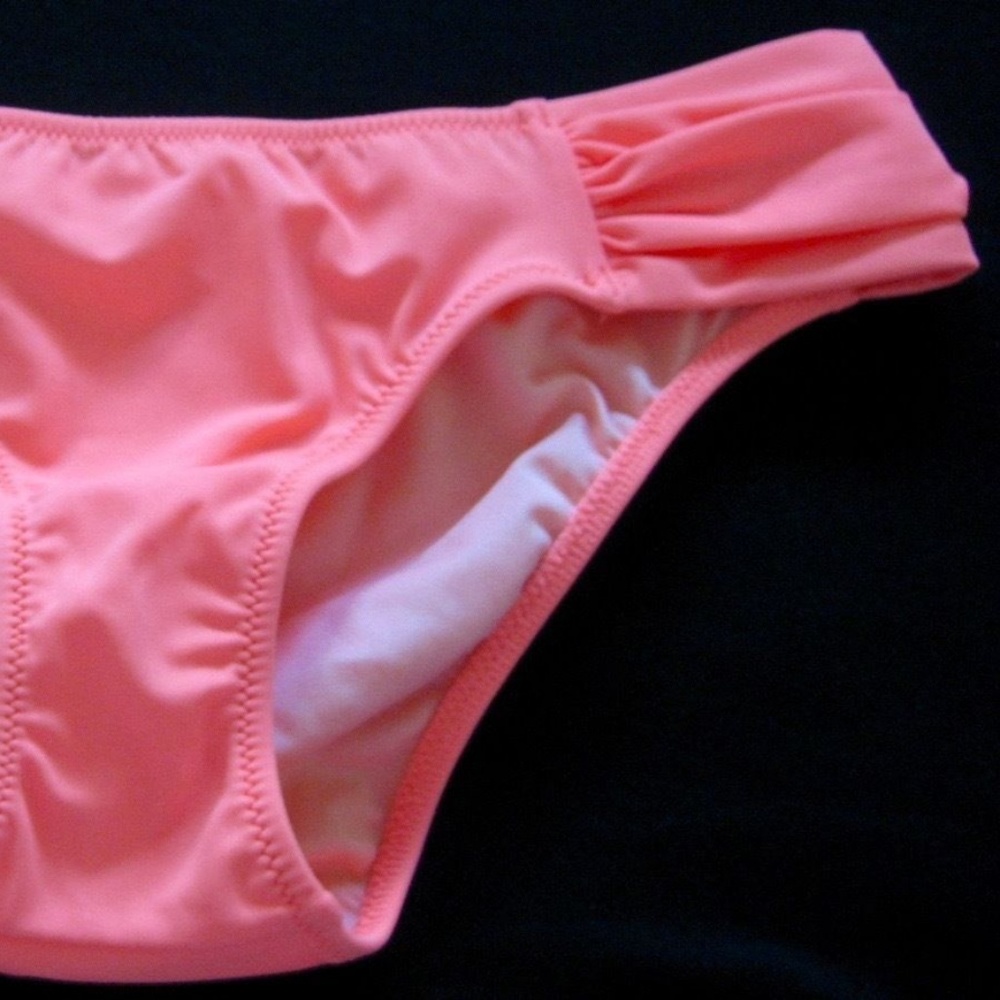 VS Knockout Bottom Ruched Hipkini Bikini Coral NWT